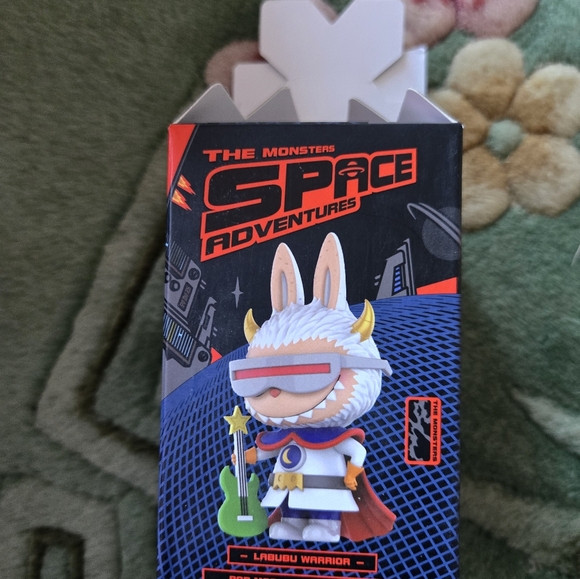 Labubu Space Adventures Labubu Wizard - Picture 2 of 2